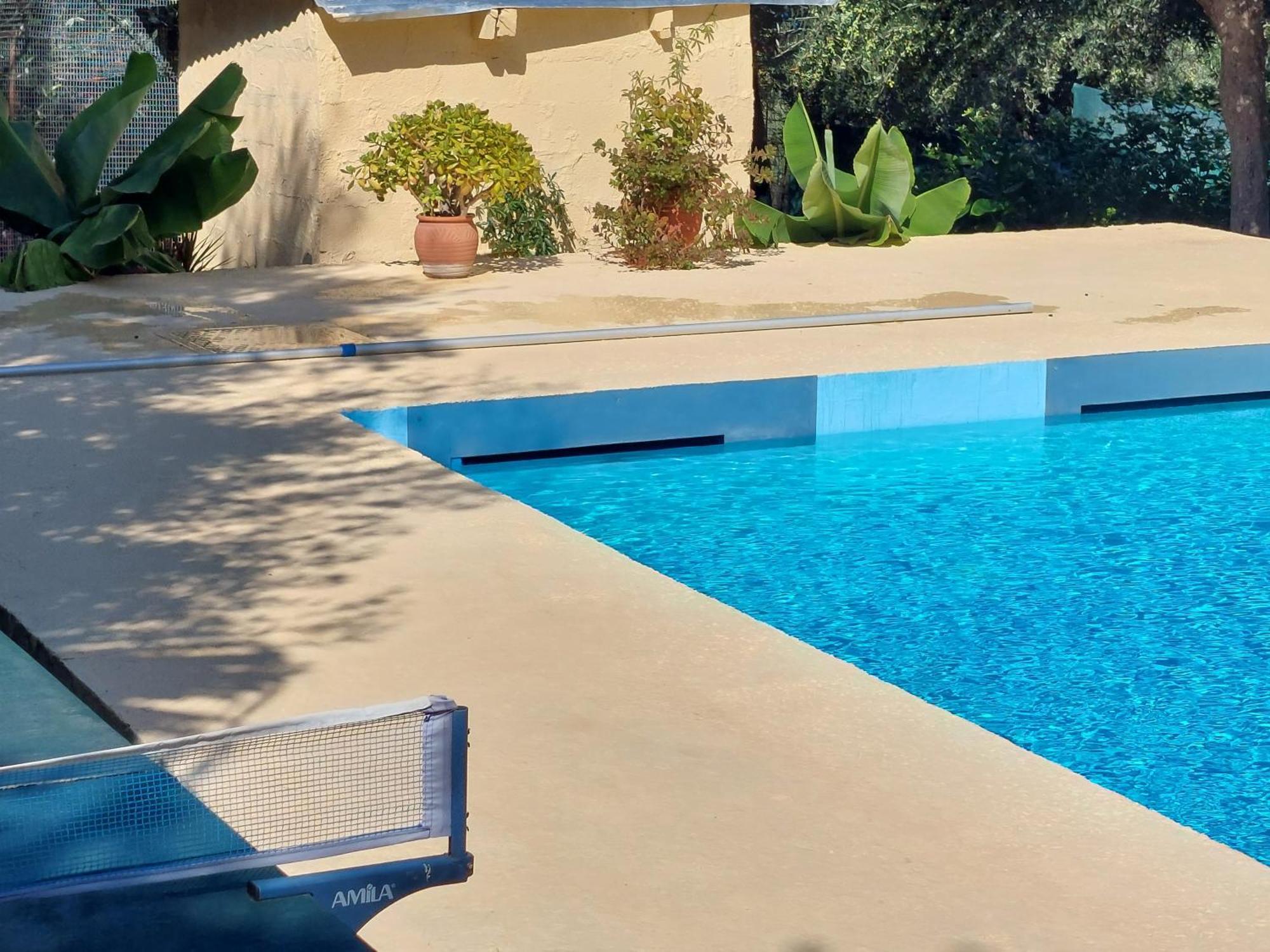 Sofiana'S Garden Retreat With Private Pool Dhrapaniás Quarto foto